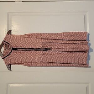 Vero Moda Burgundy and Cream Patterned Mini Dress w Key Hole Back